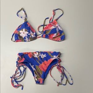 Billabong cheeky floral bikini